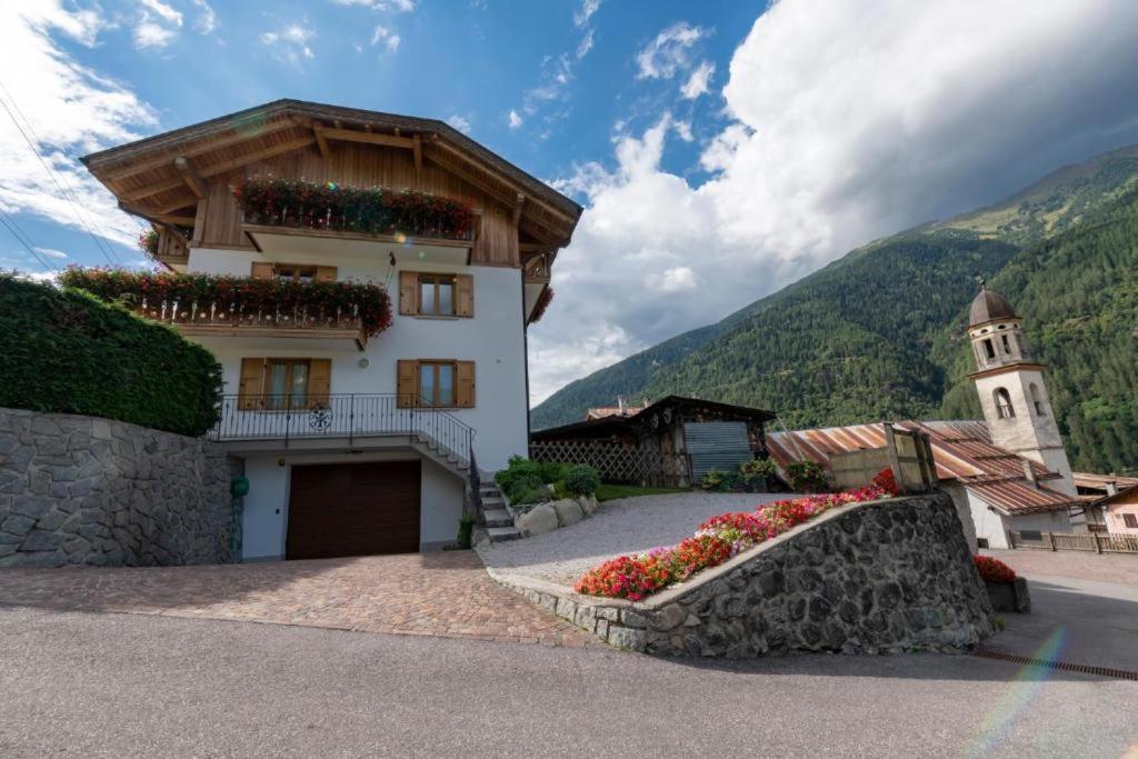 Appartamento Mansarda Patrizia E Franco Val Di Sole Commezzadura Esterno foto